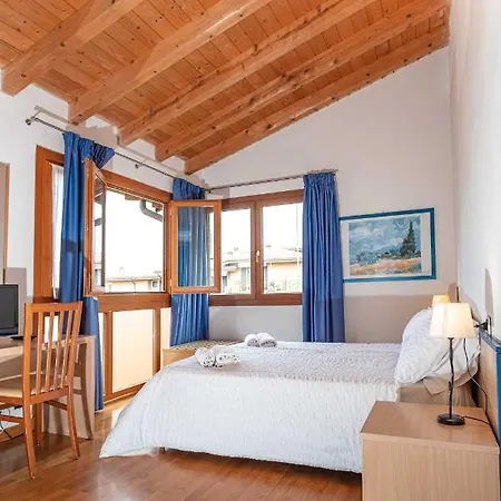 Hotel Romeo 3*