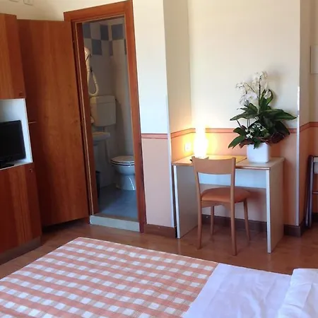 Romeo Hotel