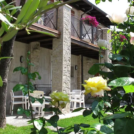 Romeo Torri Del Benaco