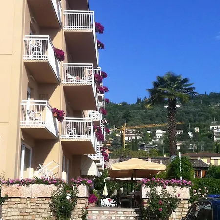 Romeo Torri Del Benaco