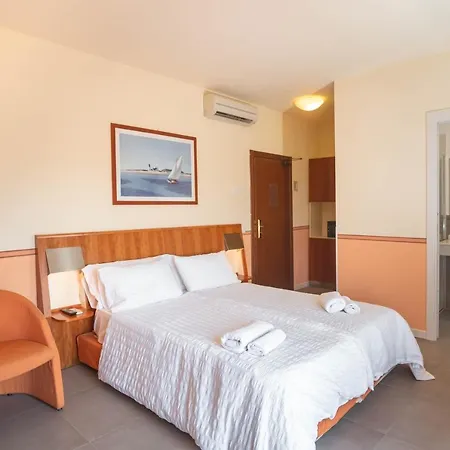 Hotel Romeo