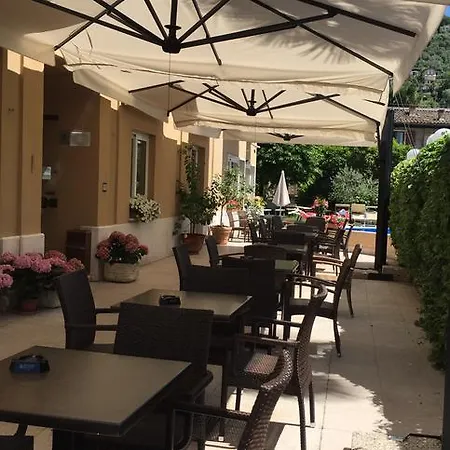 Hotel Romeo Torri Del Benaco
