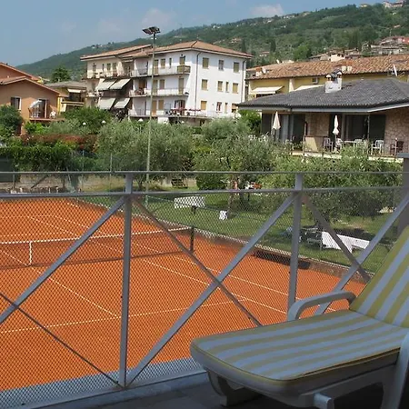 Hotel Romeo 3*