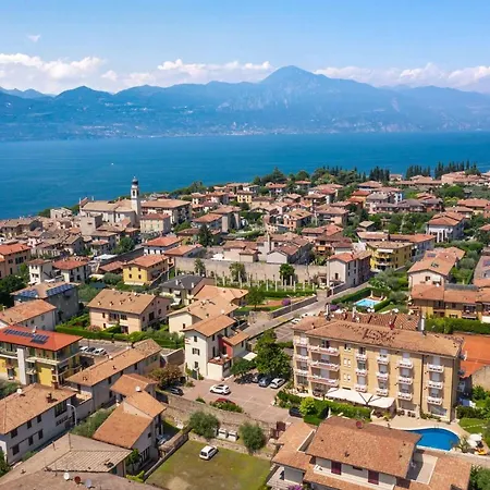 Romeo Torri Del Benaco