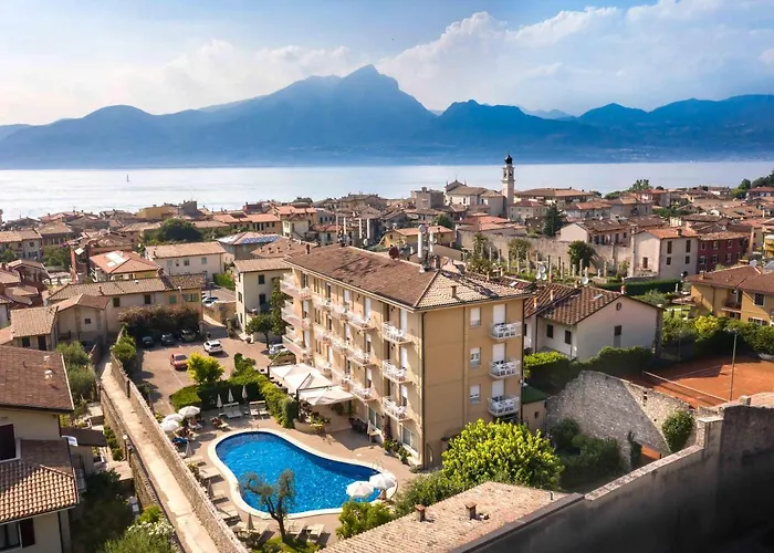 Hotel Romeo Torri Del Benaco